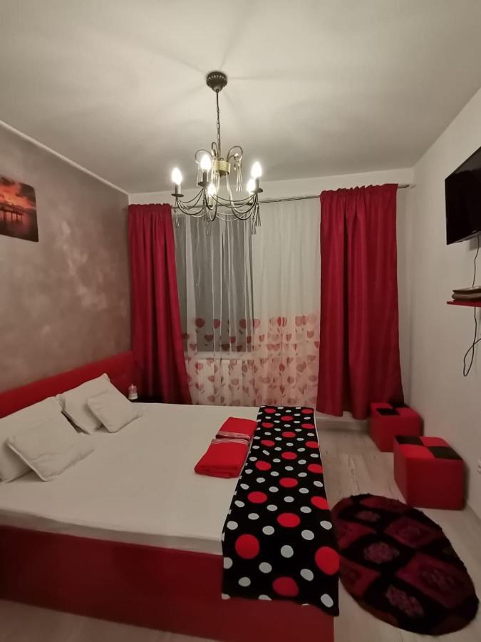 B&P Apartments Mamaia Nord 5 นาโวดาริ ภายนอก รูปภาพ