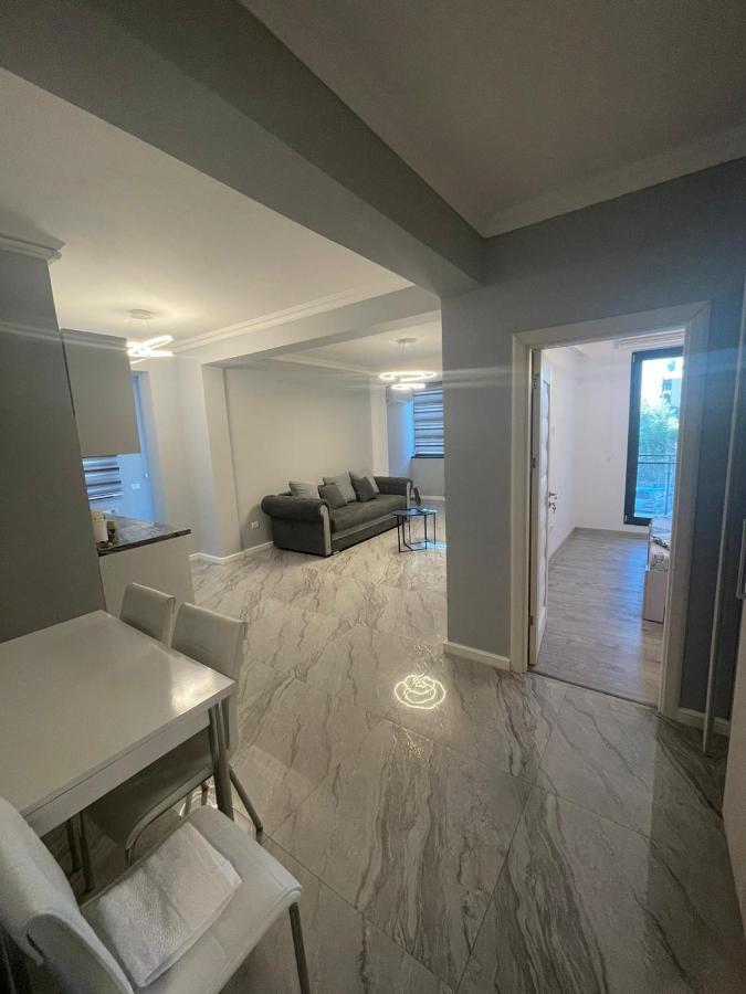 B&P Apartments Mamaia Nord 5 นาโวดาริ ภายนอก รูปภาพ
